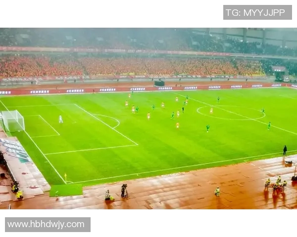 足球世界新格局：全球赛场风云变幻与足球产业新机遇解析