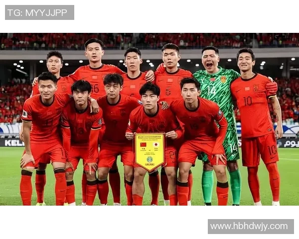 足球明星带领国家队冲击世界杯荣耀，探秘他们背后的成长与奋斗故事